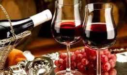 紅酒女人爆料視頻播放在線觀看,獨(dú)家揭秘幕后真相