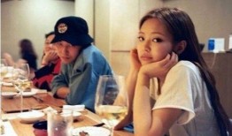 韓媒爆料戀情視頻播放,甜蜜瞬間引網友熱議