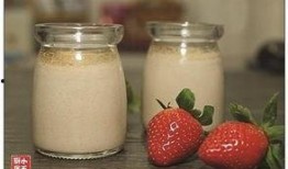 草莓布丁爆料怎么做視頻,簡單美味，輕松上手