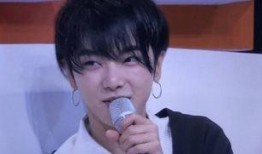 華晨宇新聞最新爆料,神秘事件引發(fā)熱議，粉絲期待揭秘