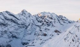 風(fēng)景最新爆料文案短句子,揭秘最新爆料，探尋絕美風(fēng)光背后的故事